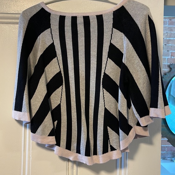 Kit & Ace sweater Size S - Picture 2 of 4